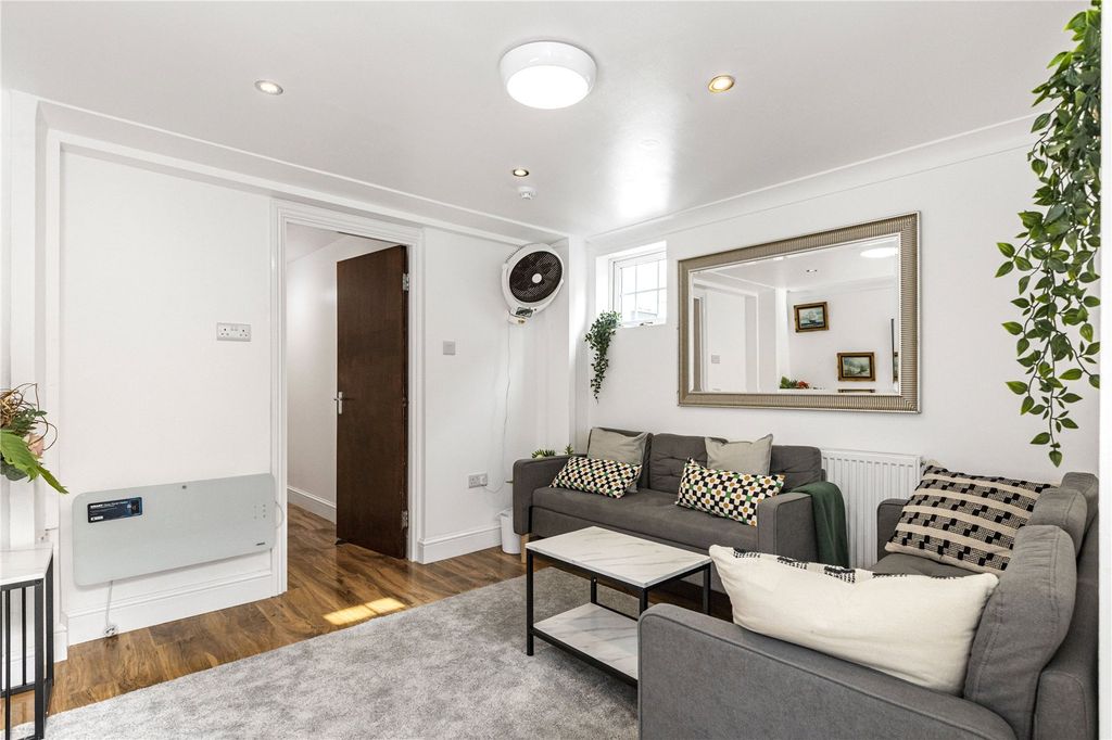 Property photo 1 of 28 Reception Room