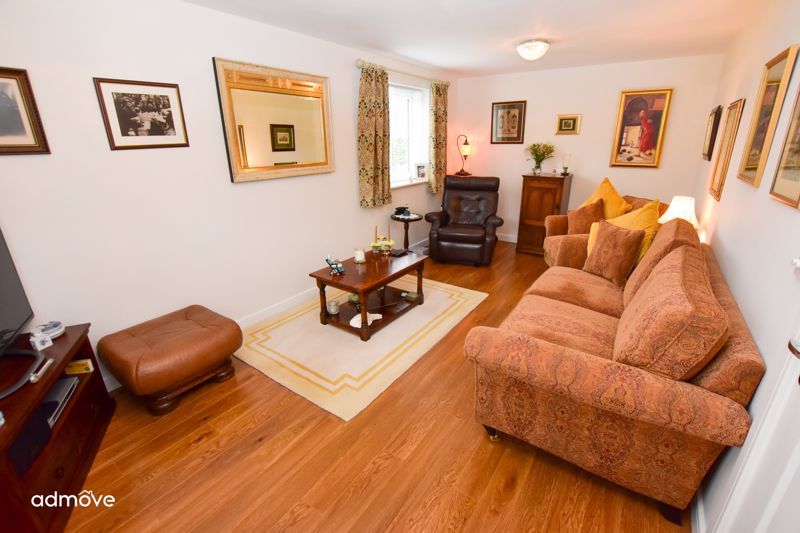 Property photo 3 of 28 Photo 23