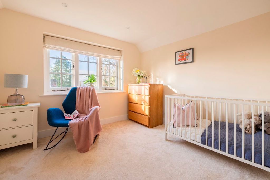 Property photo 3 of 25