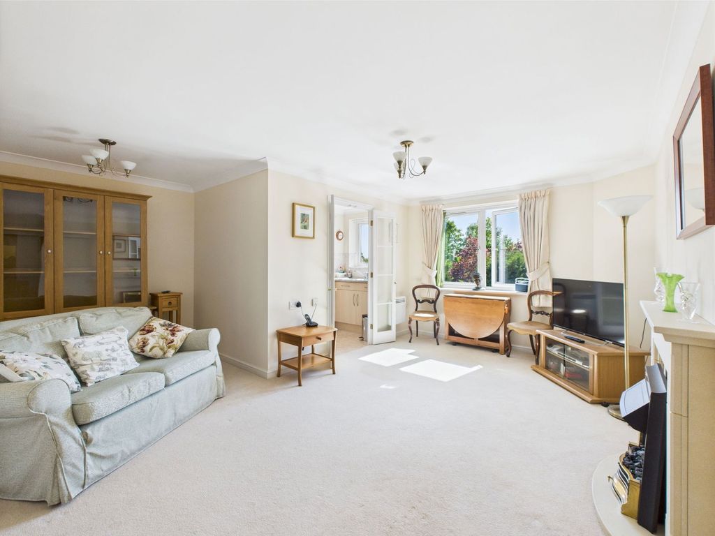 Property photo 2 of 8
