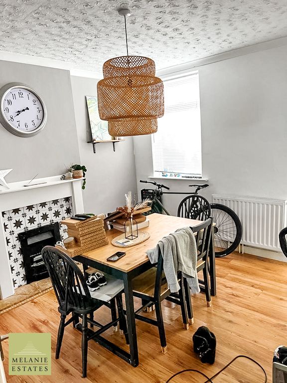 Property photo 1 of 15 Dinning Room