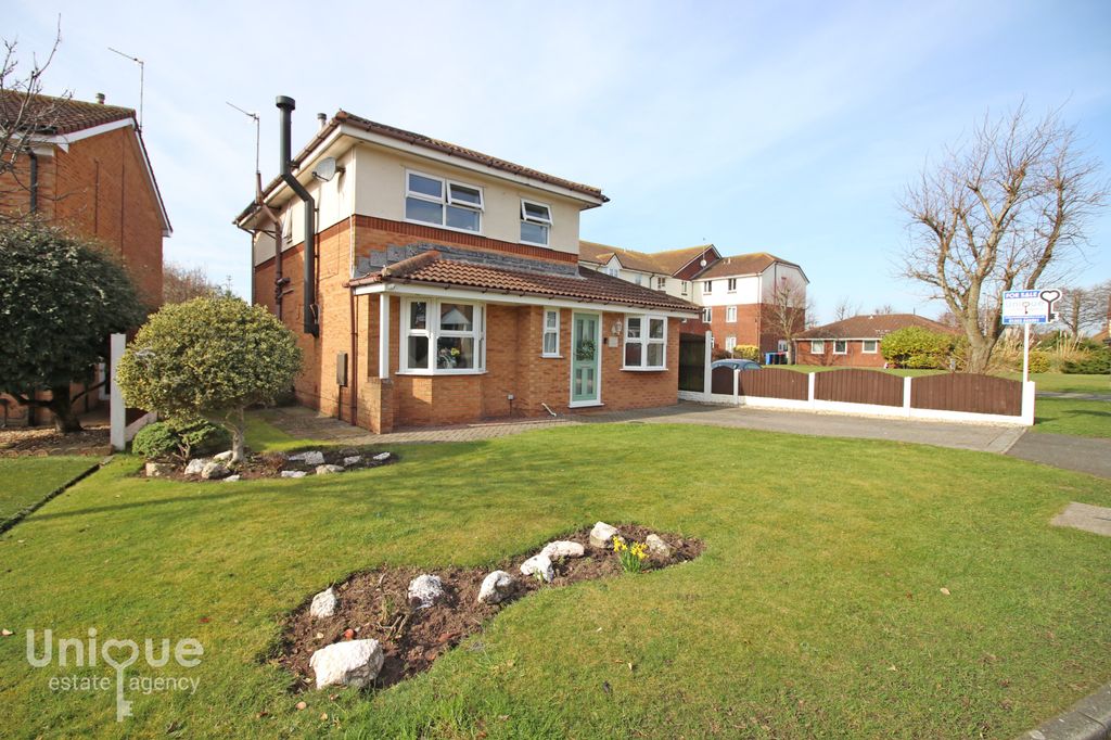 Property photo 1 of 24