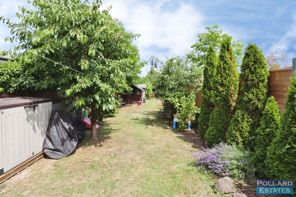 Property photo 2 of 16 Pbox-Img.Jpg