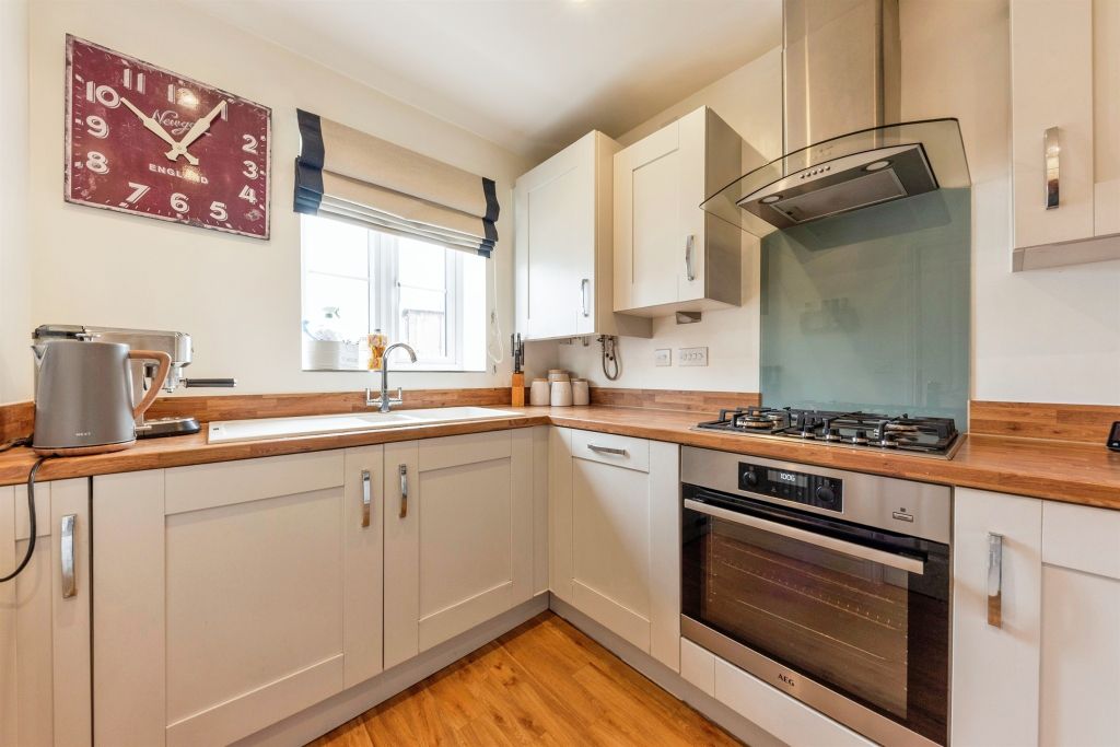 Property photo 3 of 19