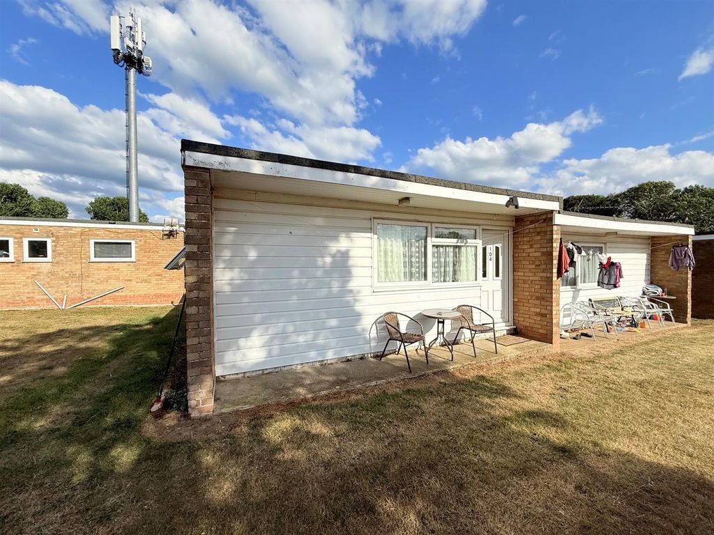 Property photo 1 of 8 Front