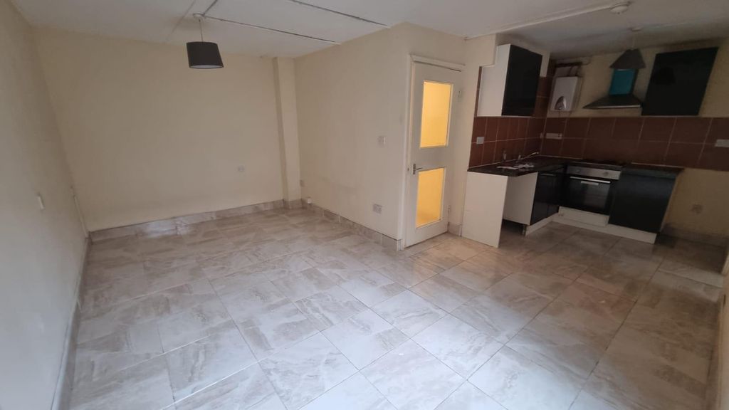 Property photo 3 of 14 1668682777841.Jpg