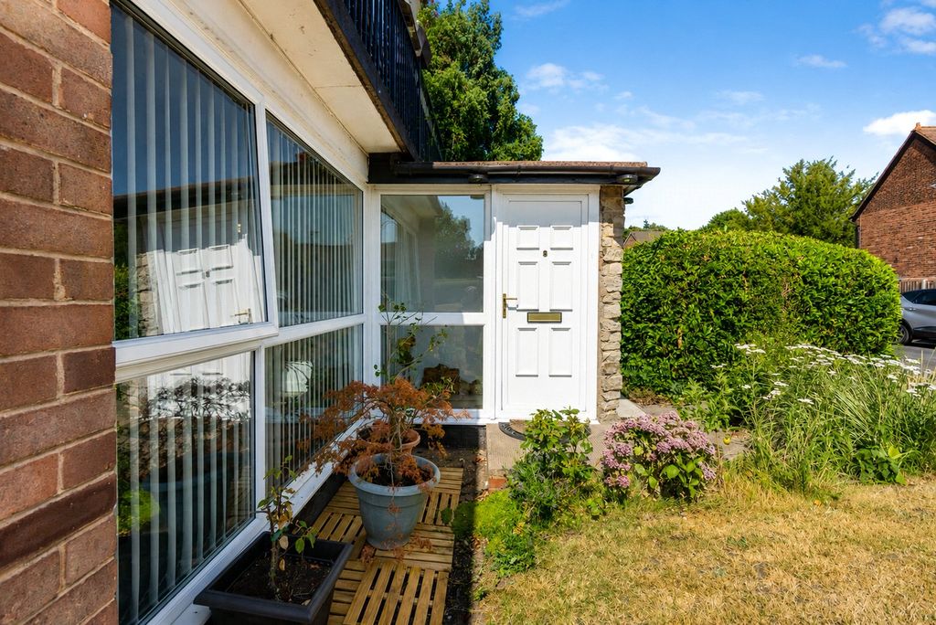 Property photo 2 of 15 Frontage