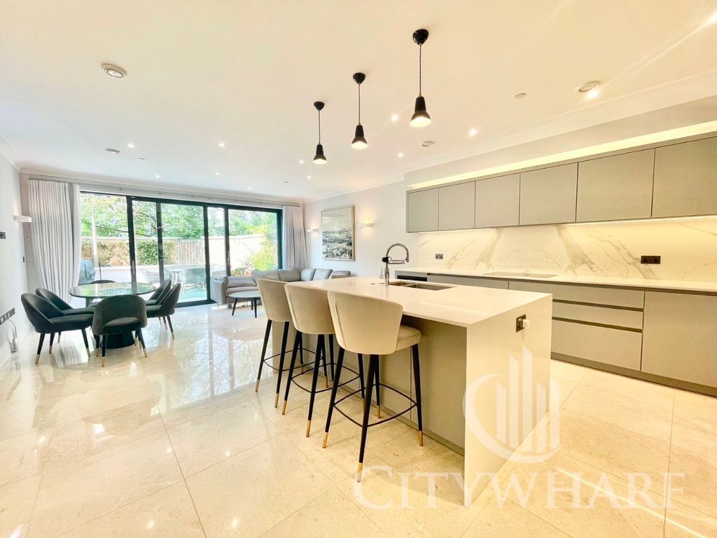 Property photo 1 of 38