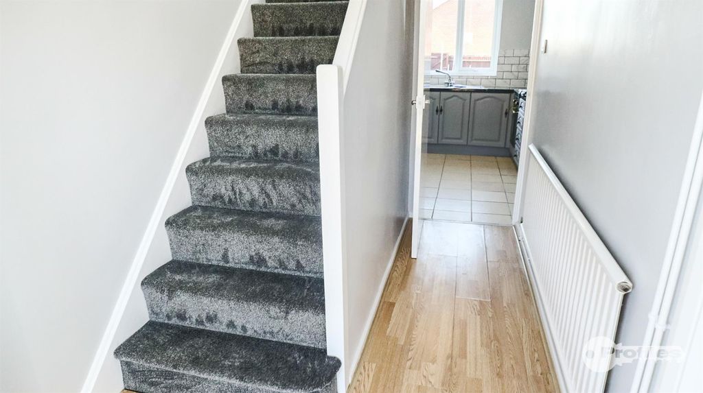 Property photo 2 of 15 Img_9684.Jpg