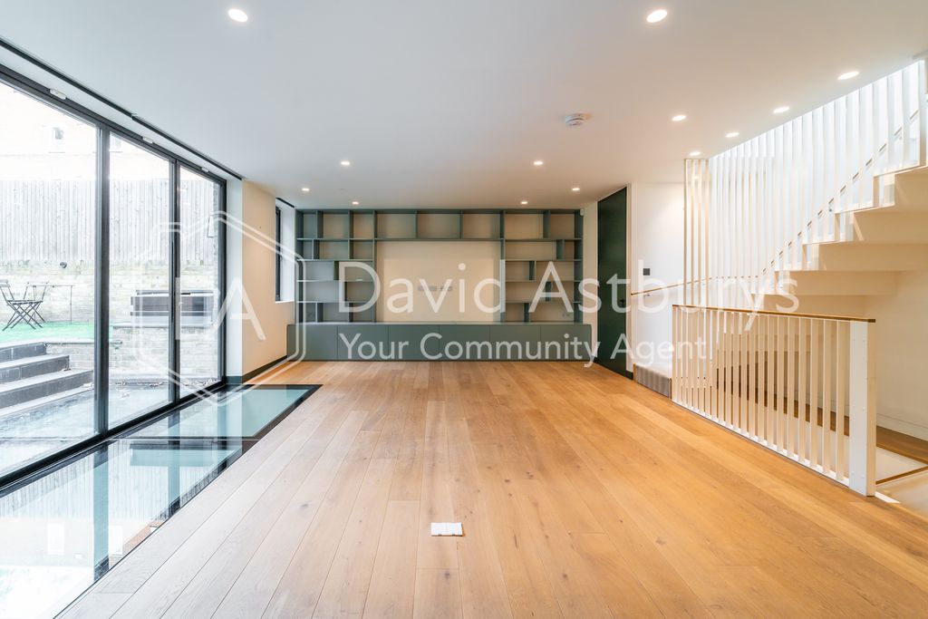 Property photo 2 of 24 Ndb00464-Edit