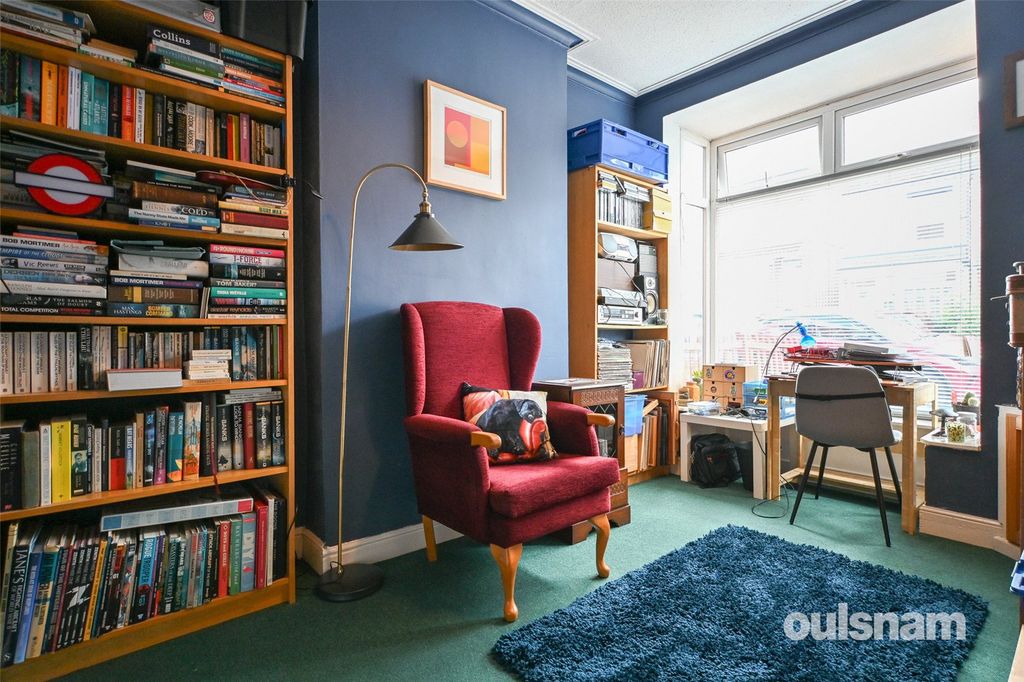 Property photo 2 of 23 Picture No. 22