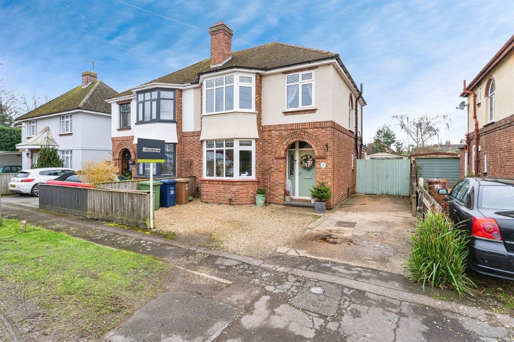 Property photo 1 of 17