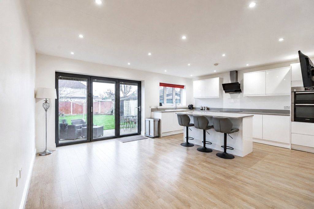 Property photo 1 of 15 Kitchen/Diner