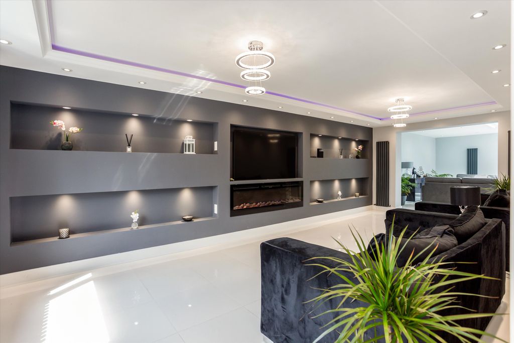 Property photo 3 of 22 Image