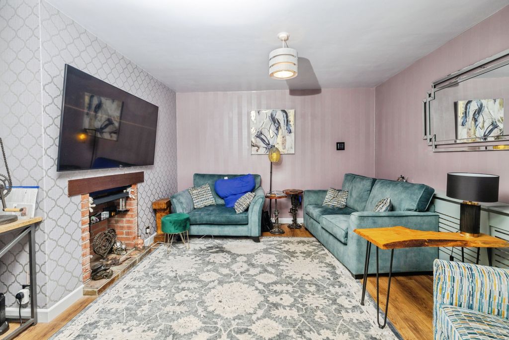 Property photo 2 of 20 2026-02-17-8Keadbyclose018