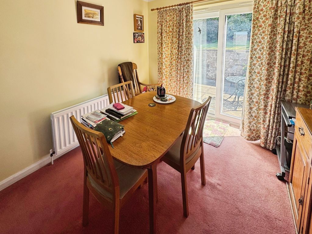Property photo 3 of 12 Photo 5