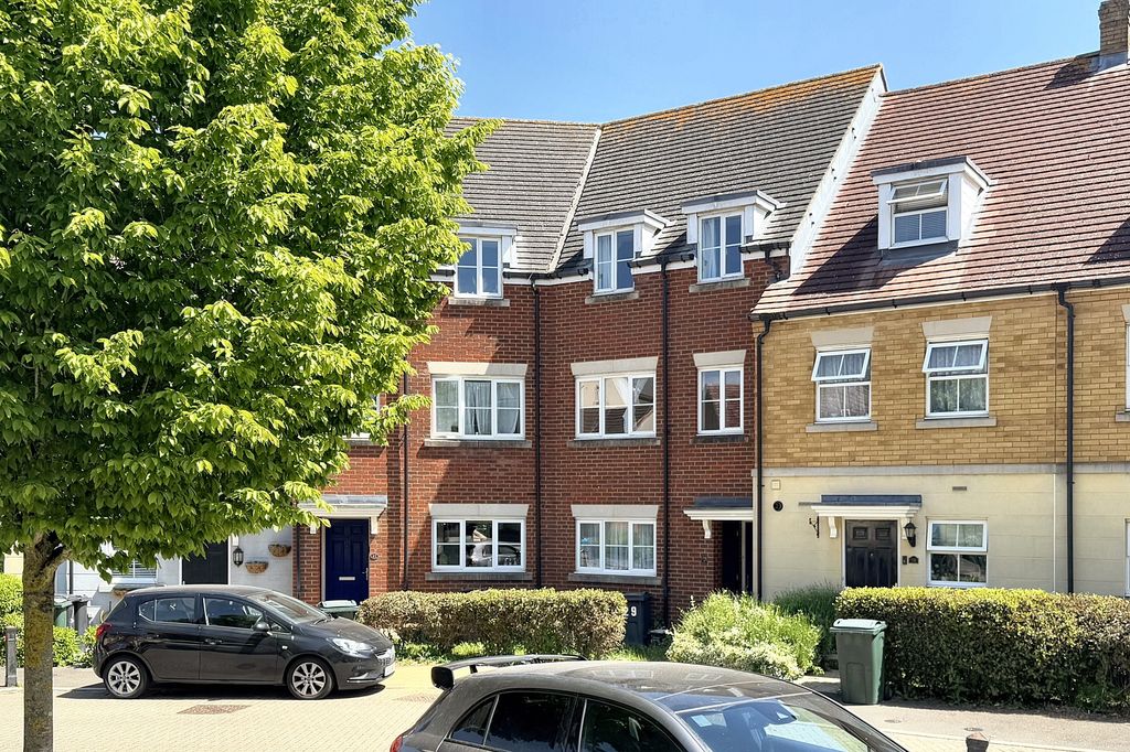 Property photo 1 of 12 Img_8947