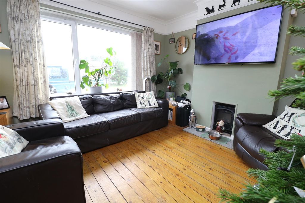 Property photo 2 of 15 Img_6285.Jpg