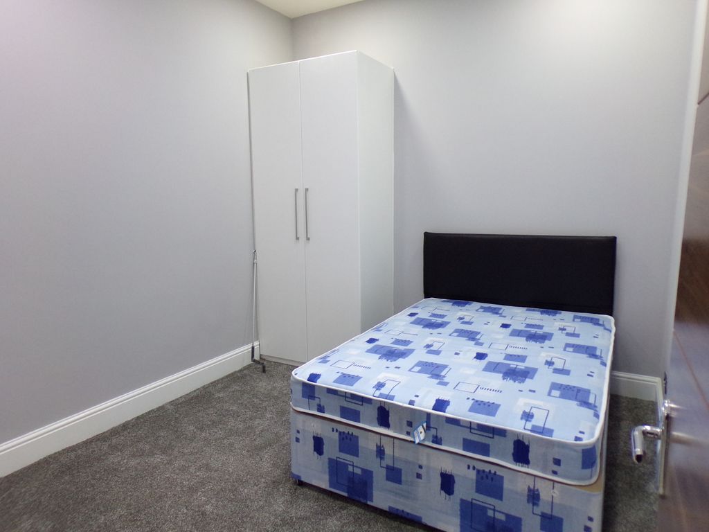 Property photo 2 of 3