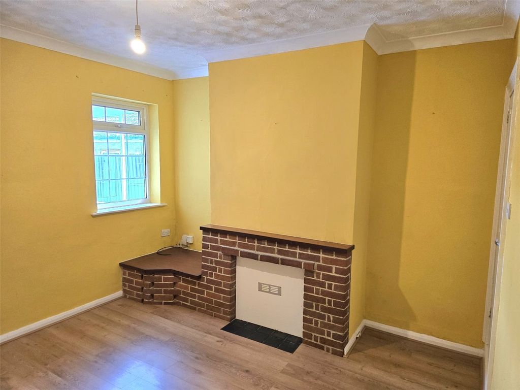 Property photo 3 of 12 Picture No. 42