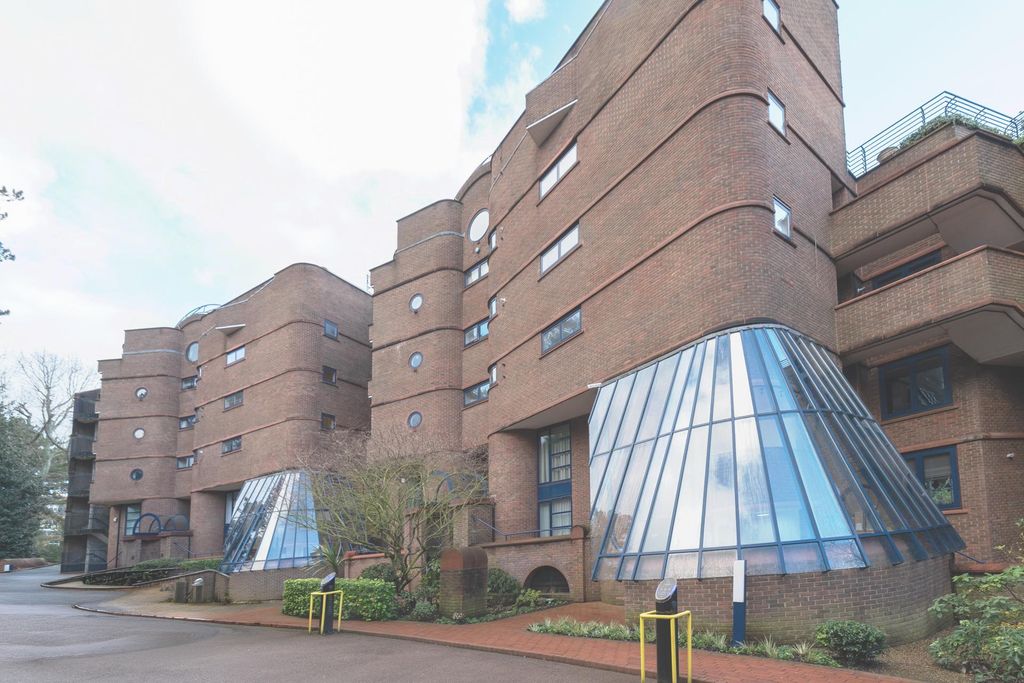 Property photo 3 of 18 Photo 32