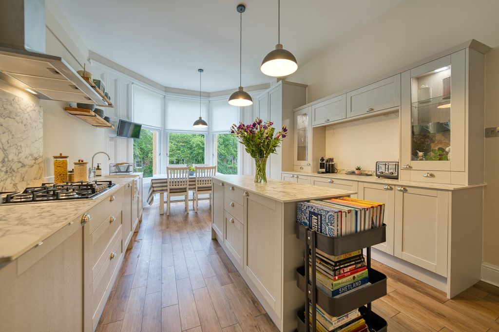 Additional image 10 of 3 bed flat for saleGreat Western Road, Kelvinside G12