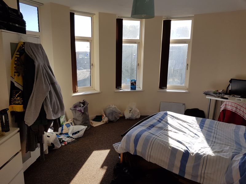 Property photo 2 of 11 Photo 2