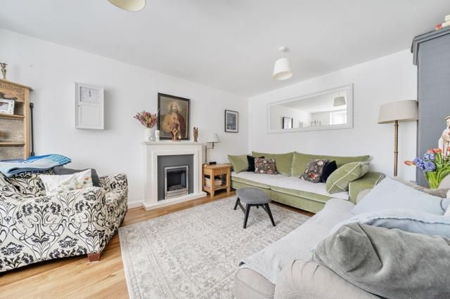 Property photo 2 of 18 20 4.Png