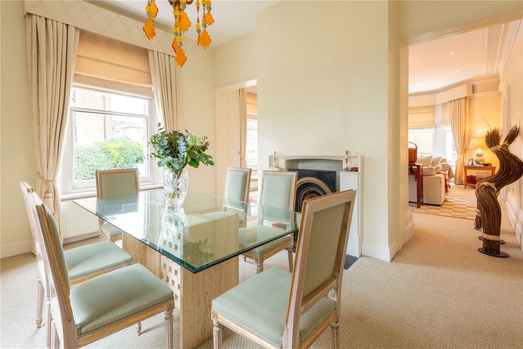 Property photo 3 of 17 Dining Room