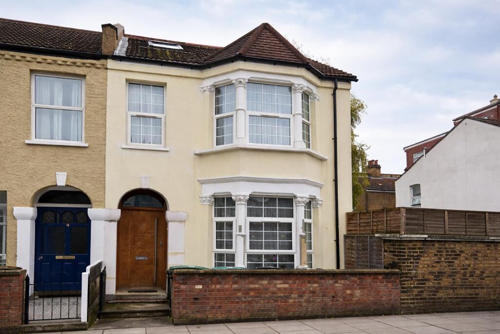 Property photo 1 of 6 dc50A27B3B3d763d1d6B77E8B5Edd9d0.Jpeg