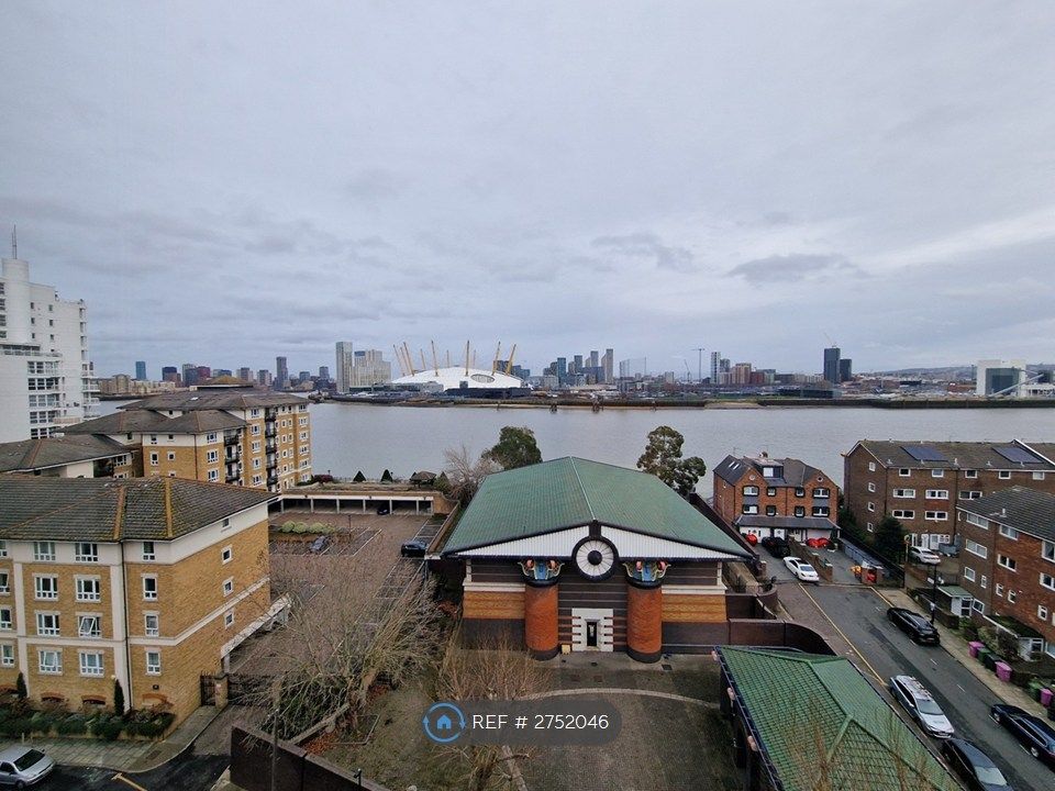 Property photo 1 of 10 Common - Kitchen O2 Arena &amp; Thames River View