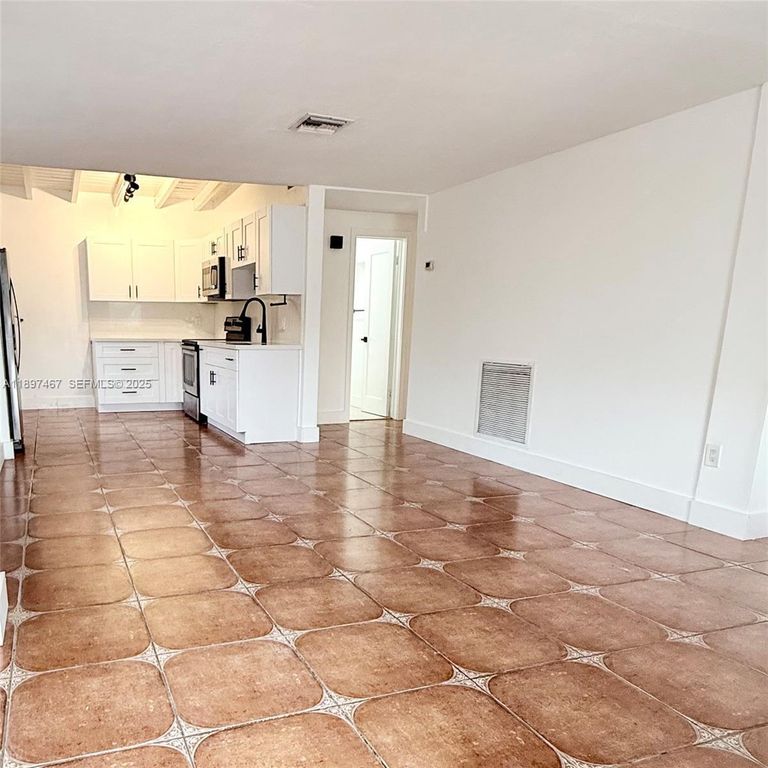 Property photo 3 of 39 <Alttext/>