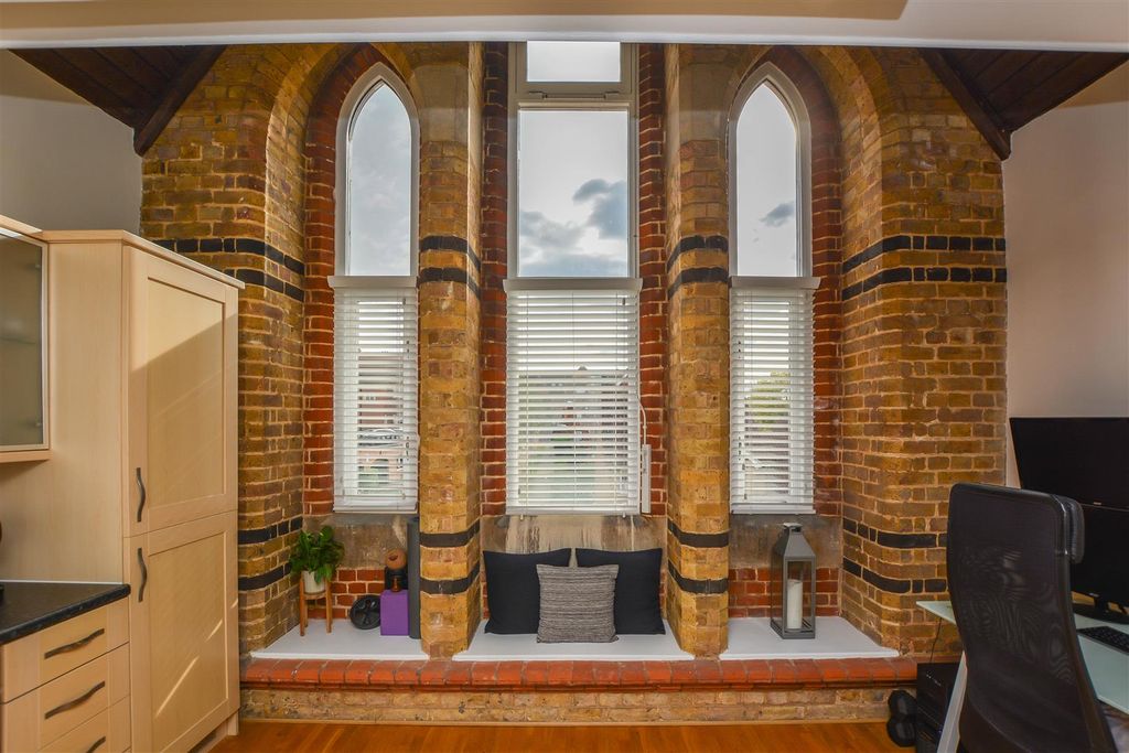 Additional image 6 of 1 bed flat for salePastoral Way, Warley, Brentwood CM14