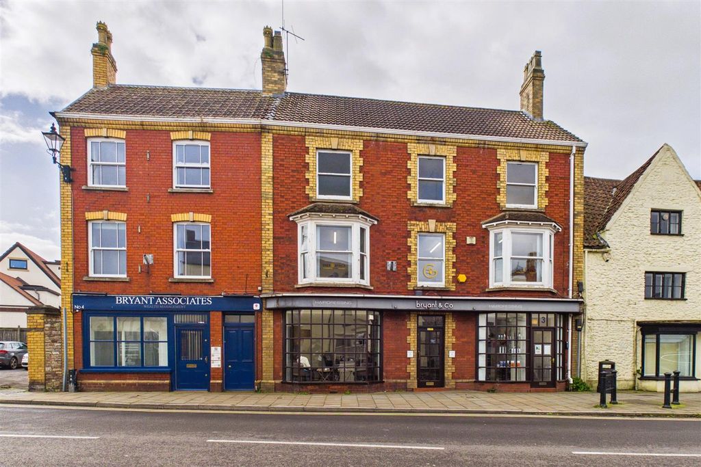 Property photo 2 of 44 3 The Plain, Thornbury, Bristol Bs35 2Ag | Freehol