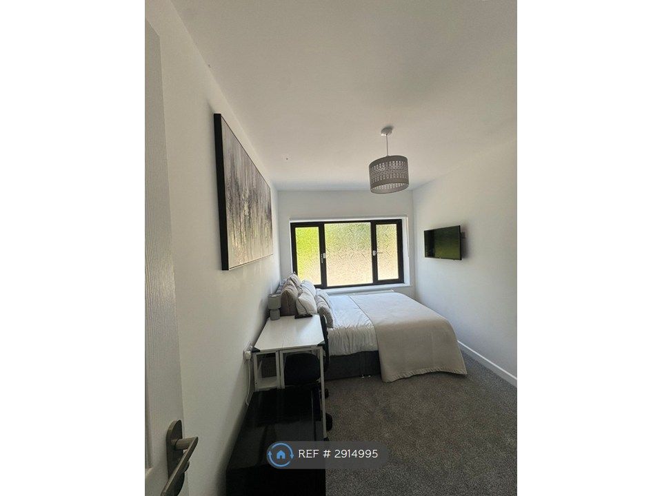 Property photo 3 of 22 Room 1