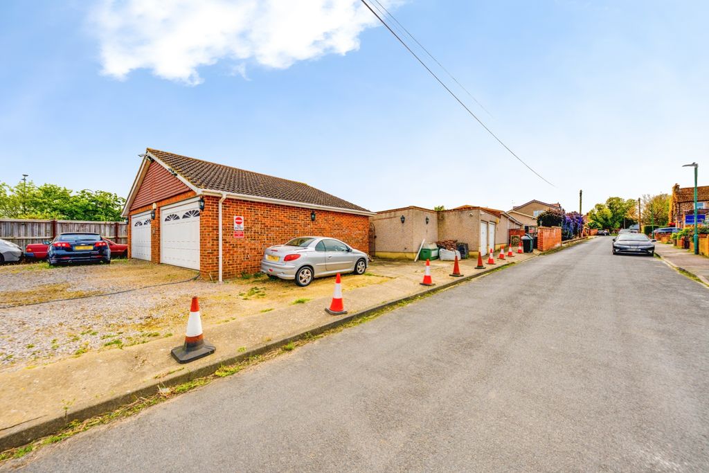 Property photo 2 of 28 Double Garage