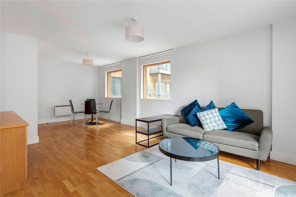 Property photo 3 of 17 Reception Room