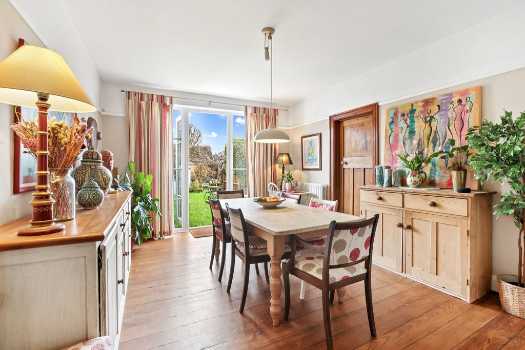 Property photo 2 of 40 Dining Area
