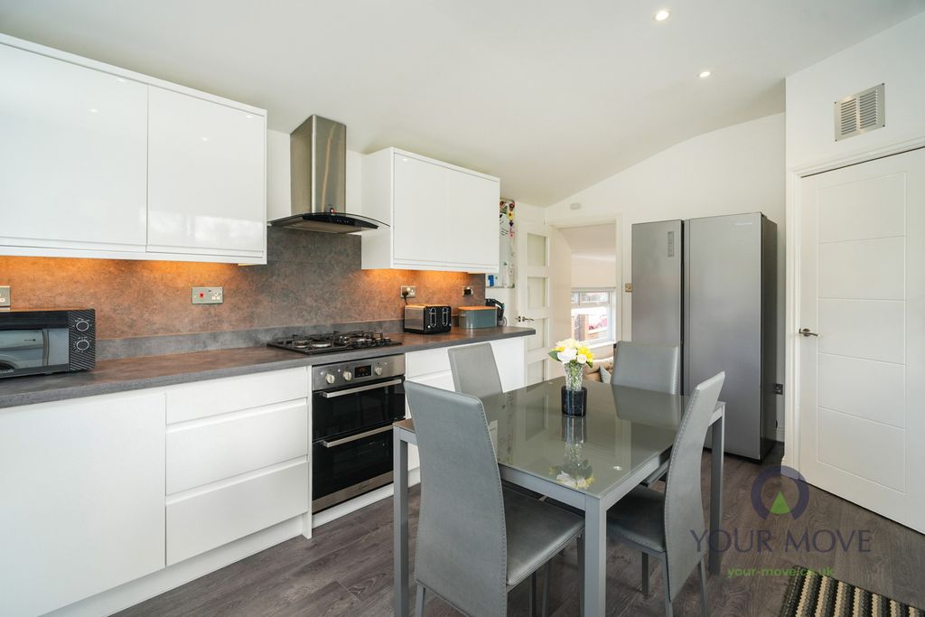 Property photo 3 of 14 Pbox-Img.Jpg