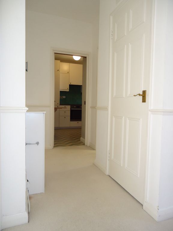 Property photo 3 of 10 Inner Hall