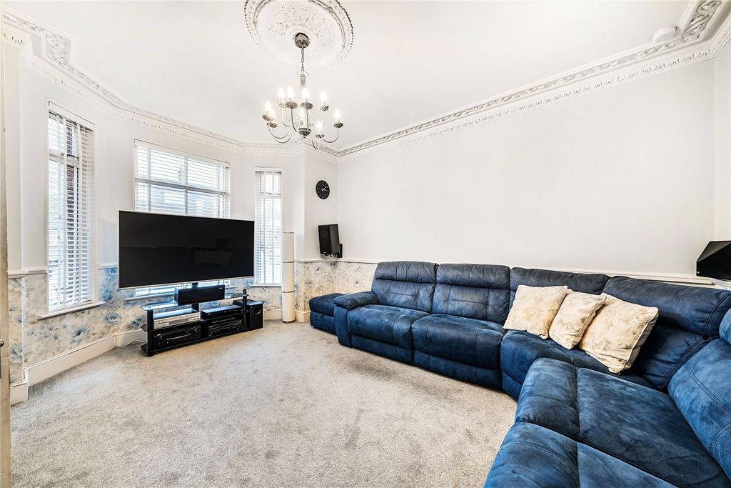 Property photo 2 of 31 Picture No. 34