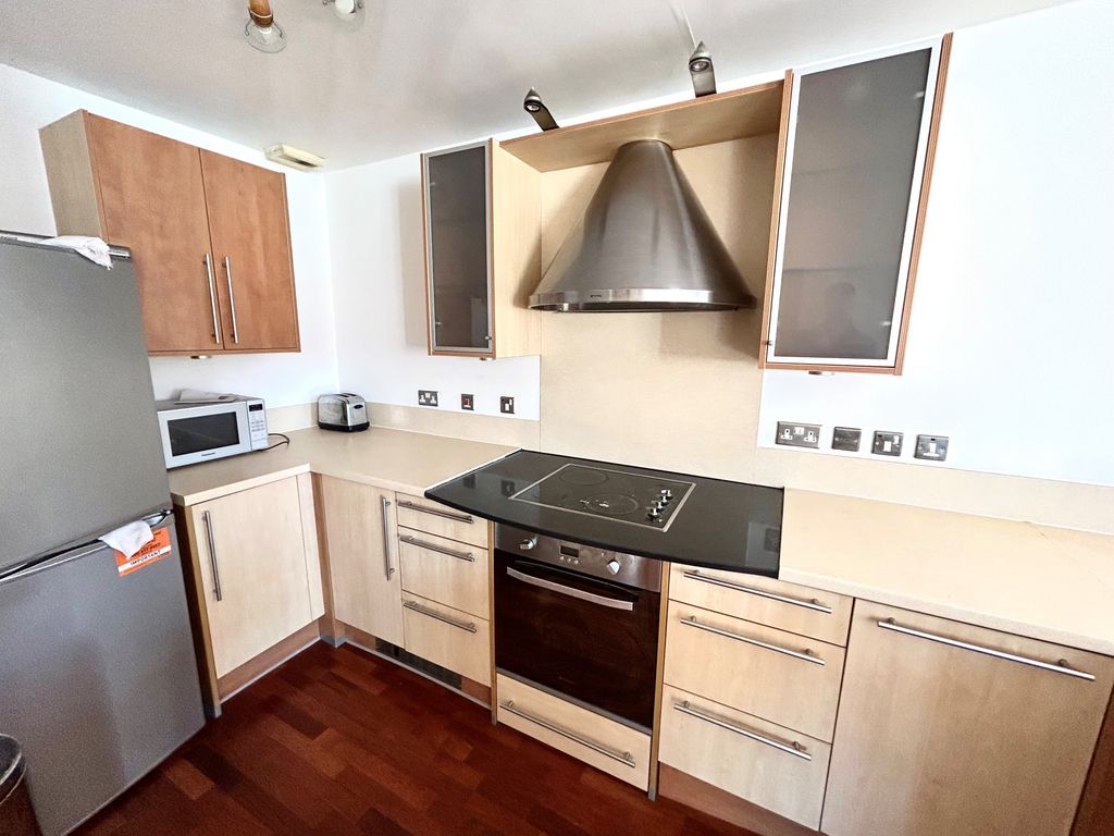 Property photo 3 of 11