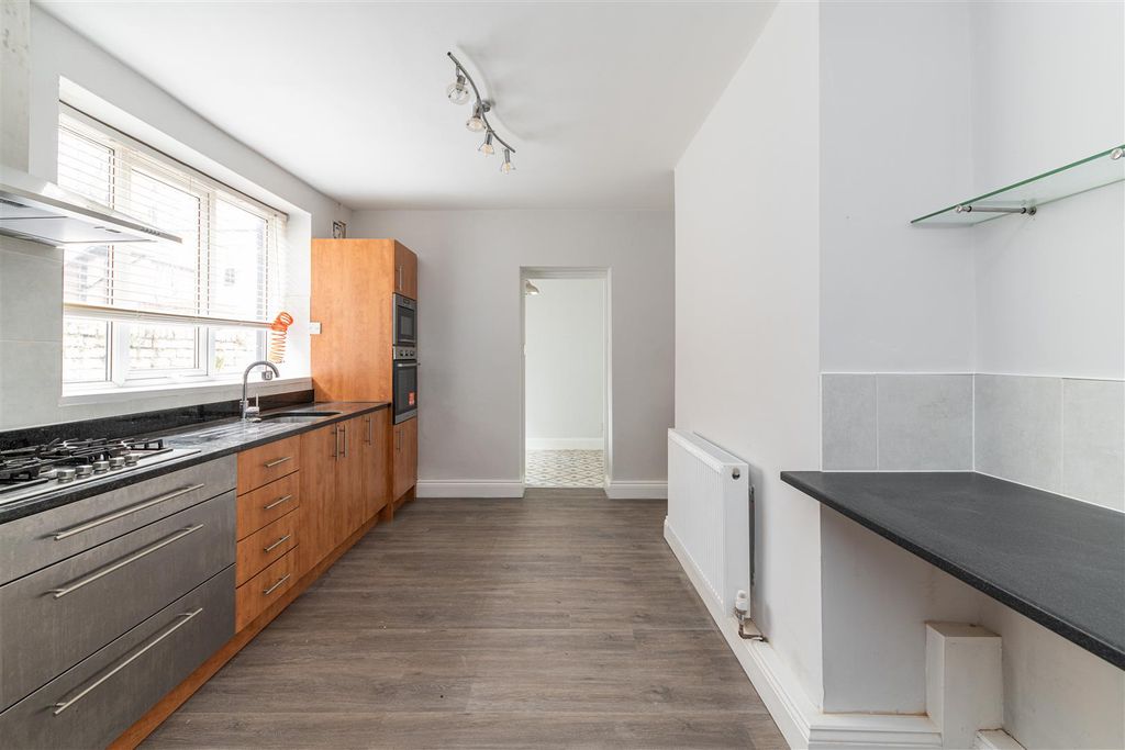 Property photo 3 of 16 Edit-0734.Jpg