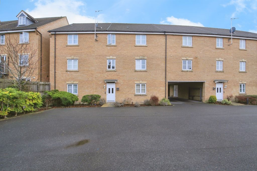 Property photo 1 of 12