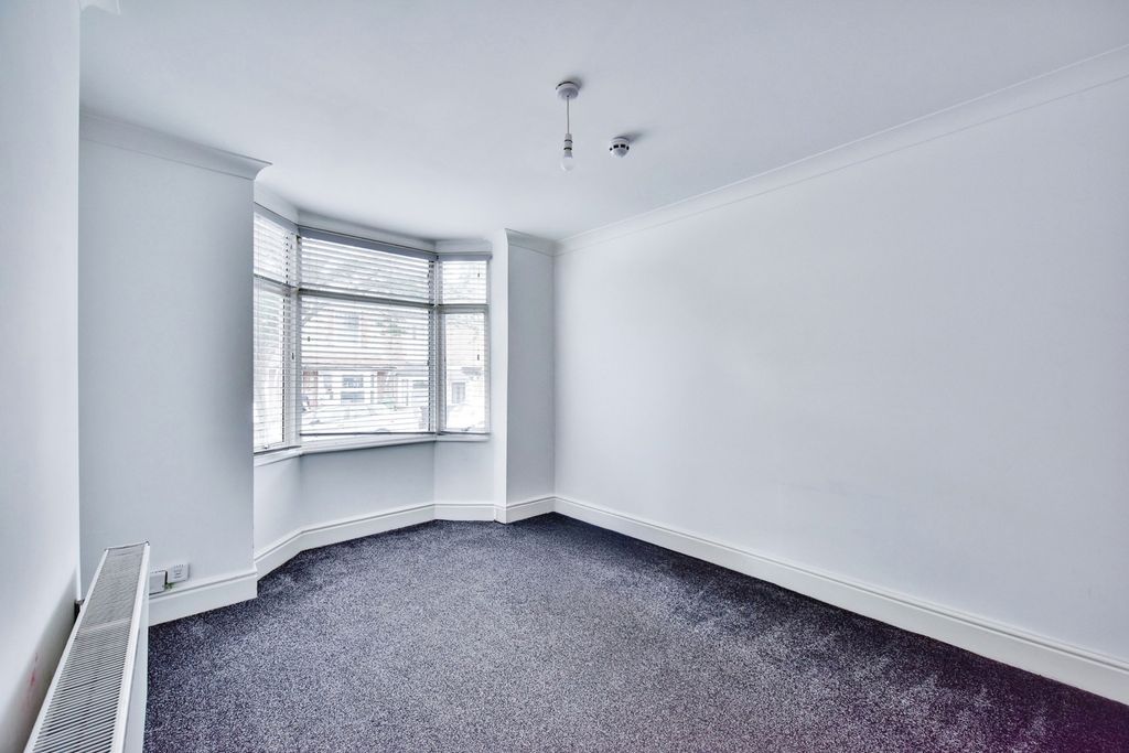 Property photo 2 of 21 Pbox-Img.Jpg