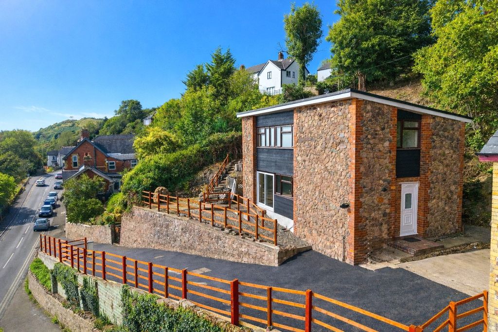 Property photo 1 of 24 Picture No. 31