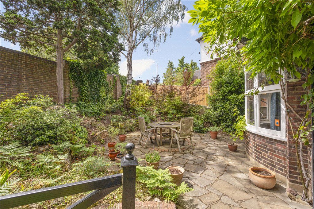Property photo 3 of 24 Picture No. 32