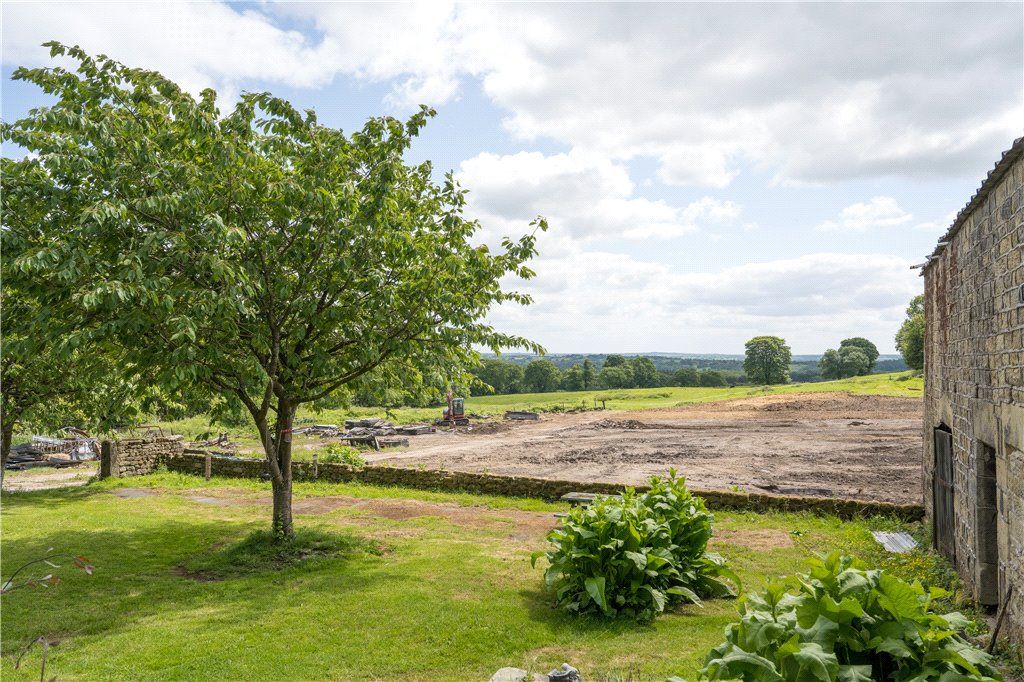 Property photo 3 of 8 Picture No. 27