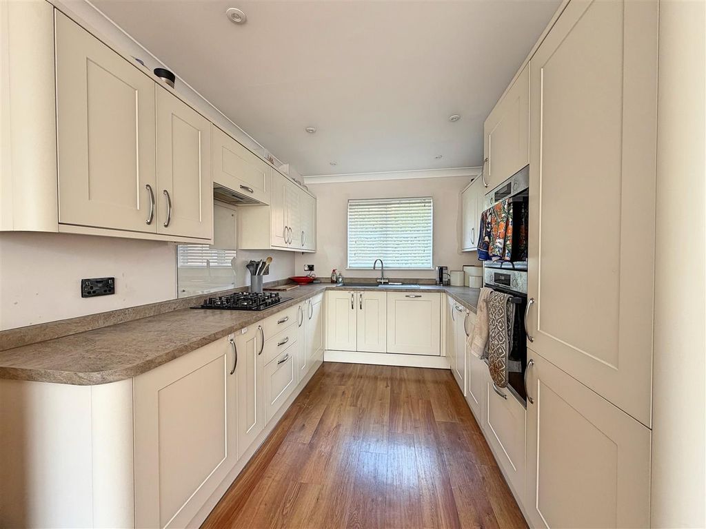 Property photo 3 of 16 Img_2329.Jpg