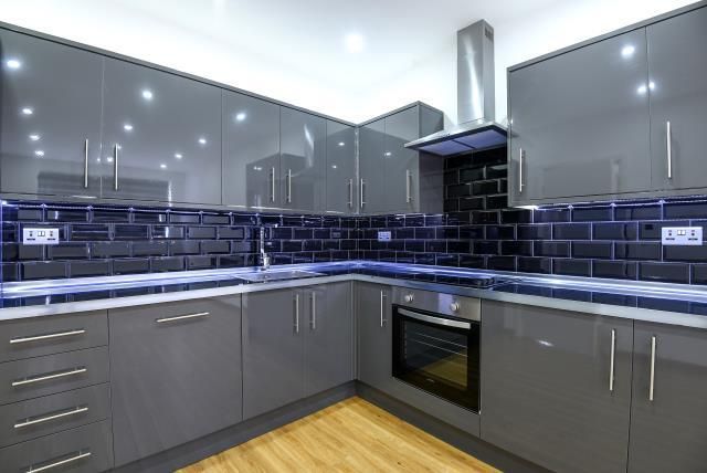 Property photo 1 of 9 Kitchen